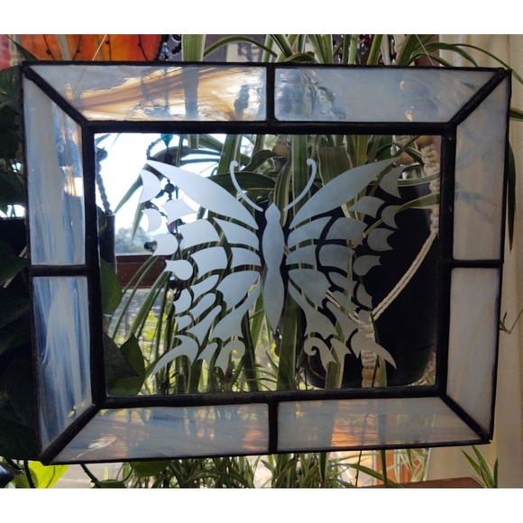 Etched Butterfly White Cloud Glass Frame Stained Glass Hanging Suncatcher - Picture 5 of 10